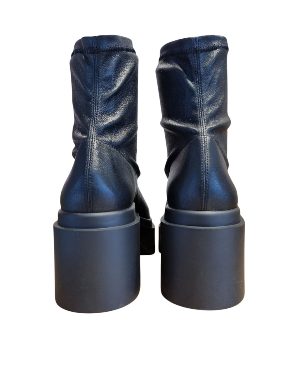 Nelle2 Ankle Boot (carry over style)
