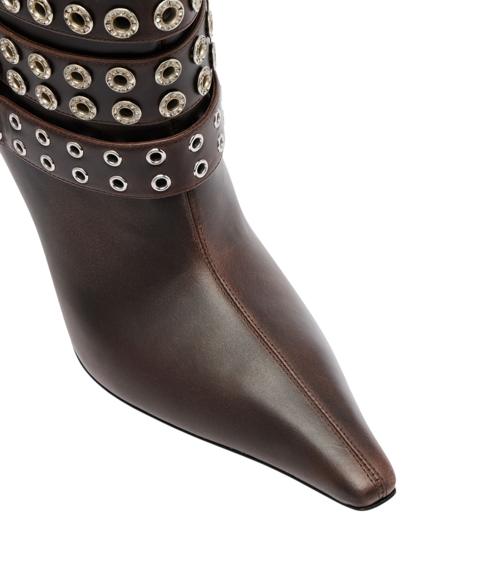 Buckel Belt Boots